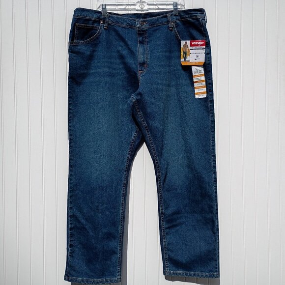 WRANGLER Jeans Mens 40 x 30 Blue Denim Relaxed Fit Dark Wash Classic Zip Fly NWT - Picture 1 of 11